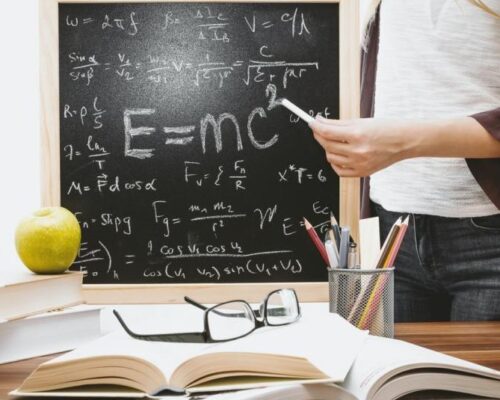 ΑΝΑΛΥΤΙΚΑ ΠΡΟΓΡΑΜΜΑΤΑ ΚΑΙ ΔΙΔΑΣΚΑΛΙΑ